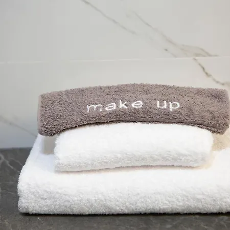 Staianna - Stylish Myrtia Marandokhórion