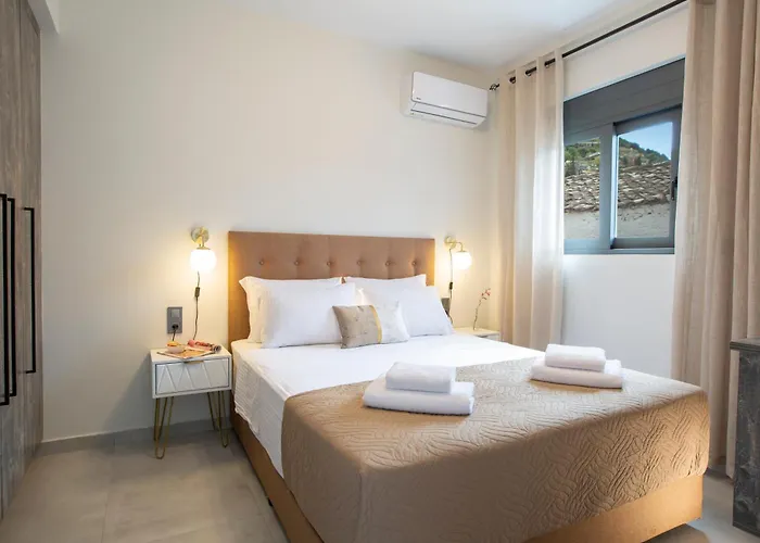 Staianna - Stylish Myrtia *