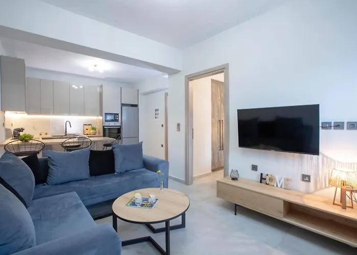 Staianna - Stylish Myrtia * Marandokhórion