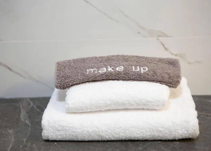 Staianna - Stylish Myrtia Marandokhórion